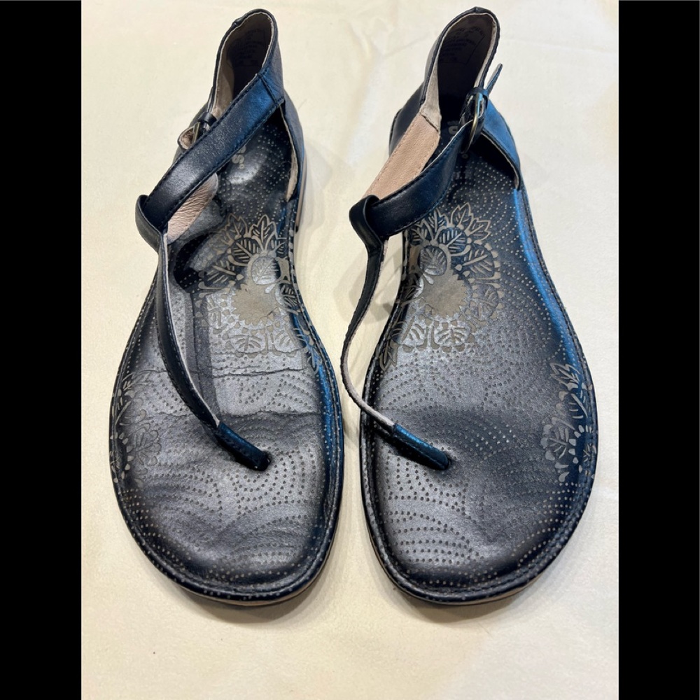 BOGS Womens size 9.5